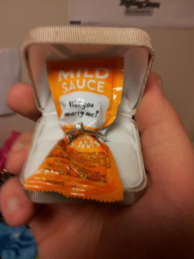 25 people who love taco bell a little too much who wouldn_t say yes to a proposal with a taco bell sauce packet photo u1?w=650&q=50&fm=jpg&fit=crop&crop=faces 25 people who love taco bell a little too much